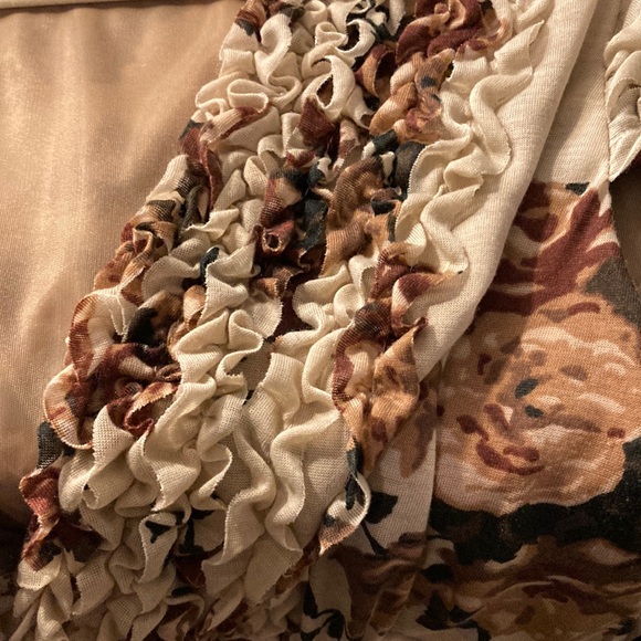 Flower patterned dress! - Picture 5 of 6